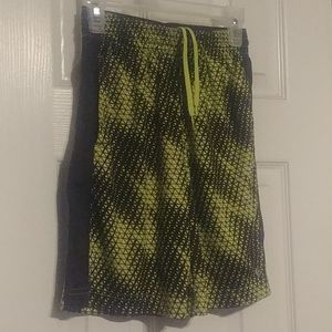 quick-dri shorts with pockets